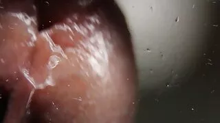 مثليات لعق الهرات بعضهم البعض وتبول مقاطع سكسيه نيج على بعضها البعض.