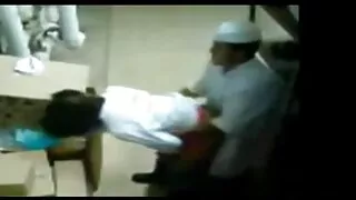 انها تمتص الديك روكو سيفريدي افلام سكسيه توب ويستمني عليه بين ثديها.