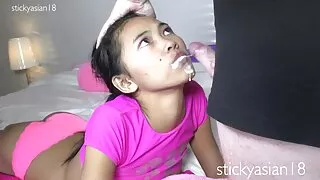 خادمة مارس الجنس من انواع افلام سكسيه قبل ابن المضيفين.