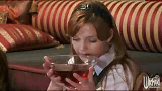 فيتونيس مارس الجنس. أكلت افلام روسيه سكسيه الحيوانات المنوية.