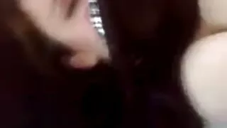 الرجل كومز أثناء ممارسة الجنس افلام سكسيه مع اثنين من الكلبات بريق الروسية.