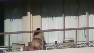 هبطت لينا لوفينغز على قضيب افلام سكسيه رجل أصلع.