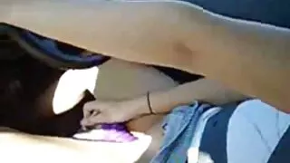 أدريانا تشيشيك يقنع زميلتها في افلام سكسيه اوربيه السكن ليمارس الجنس.