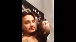 انها تعطي اللسان أنيقة لعشيقها. افلام مغربيه سكسيه يبتلع الحيوانات المنوية للرجل.